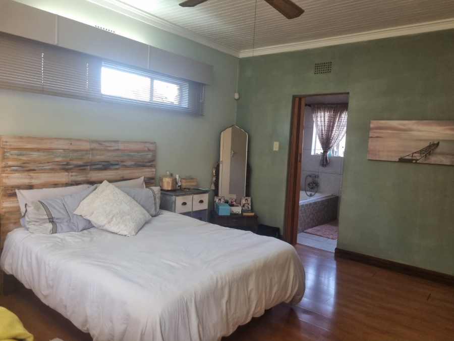 4 Bedroom Property for Sale in Vanderbijlpark SW 5 Gauteng