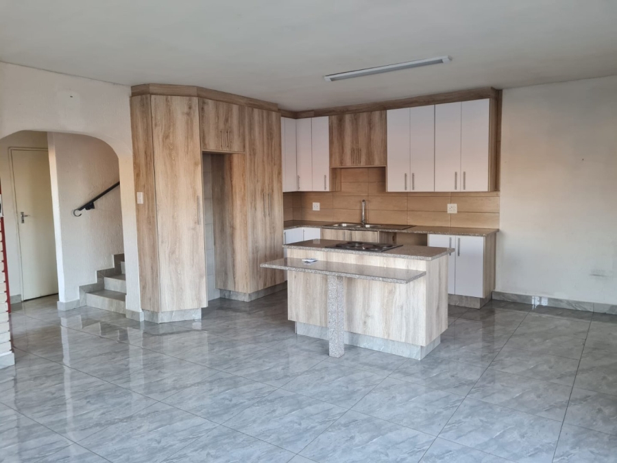 To Let 3 Bedroom Property for Rent in Lenasia Ext 7 Gauteng