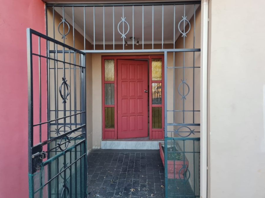 To Let 3 Bedroom Property for Rent in Lenasia Ext 7 Gauteng