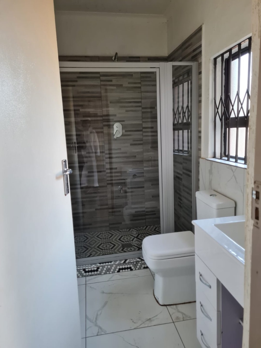 To Let 3 Bedroom Property for Rent in Lenasia Ext 7 Gauteng