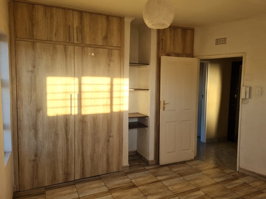 To Let 3 Bedroom Property for Rent in Lenasia Ext 7 Gauteng