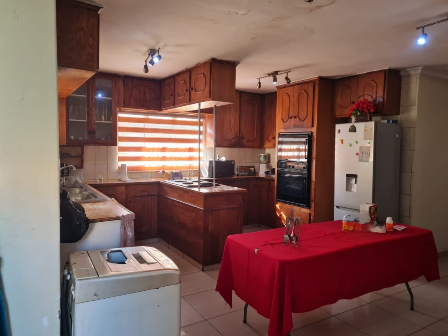 To Let 3 Bedroom Property for Rent in Lenasia Ext 2 Gauteng