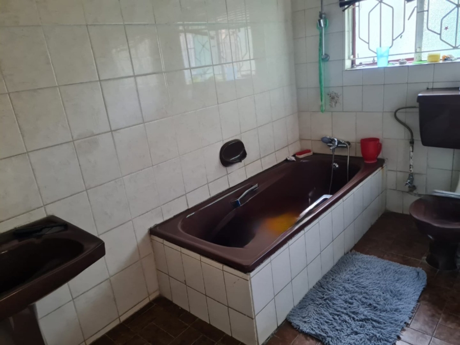 To Let 3 Bedroom Property for Rent in Lenasia Ext 2 Gauteng