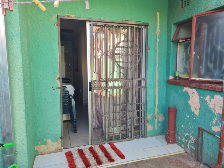 To Let 3 Bedroom Property for Rent in Lenasia Ext 2 Gauteng
