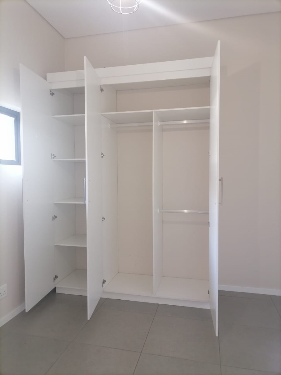 1 Bedroom Property for Sale in Linden Gauteng