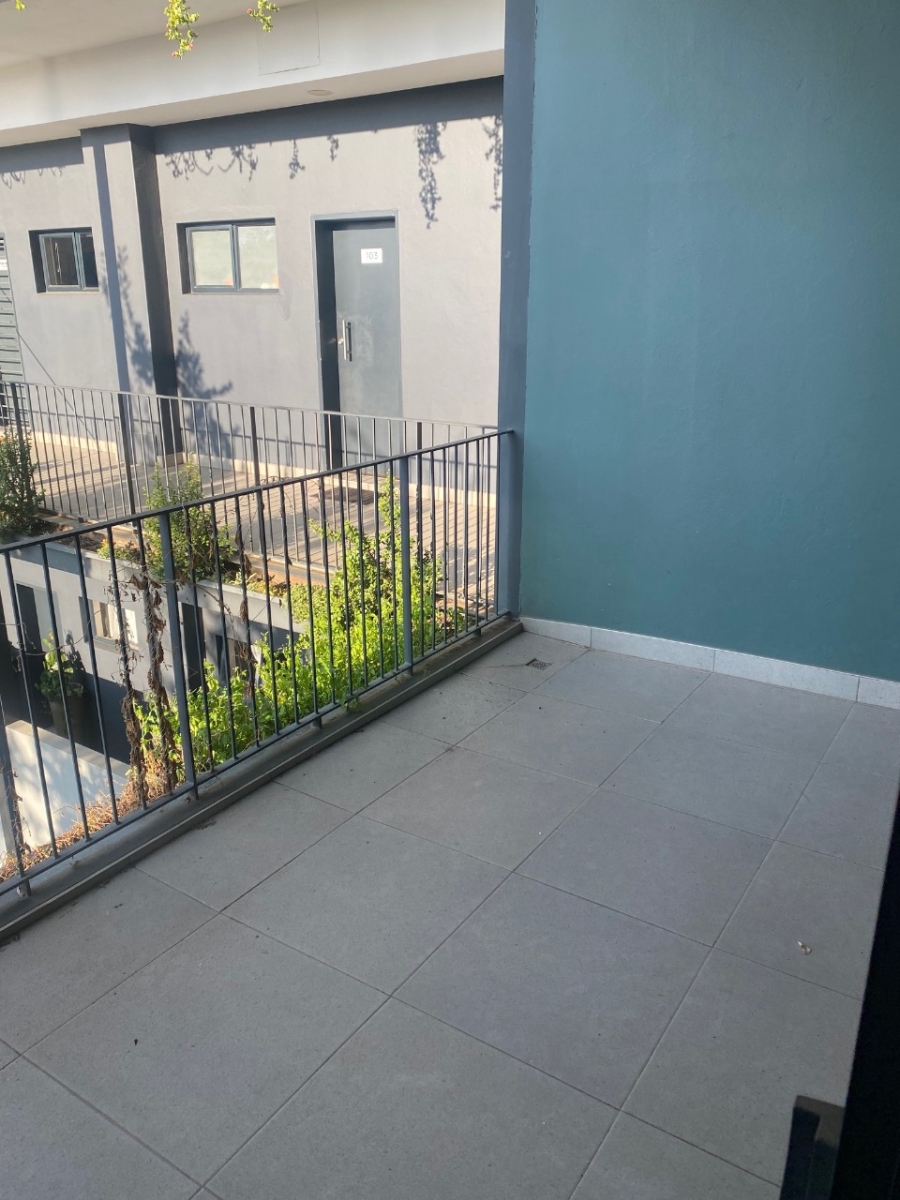 1 Bedroom Property for Sale in Linden Gauteng