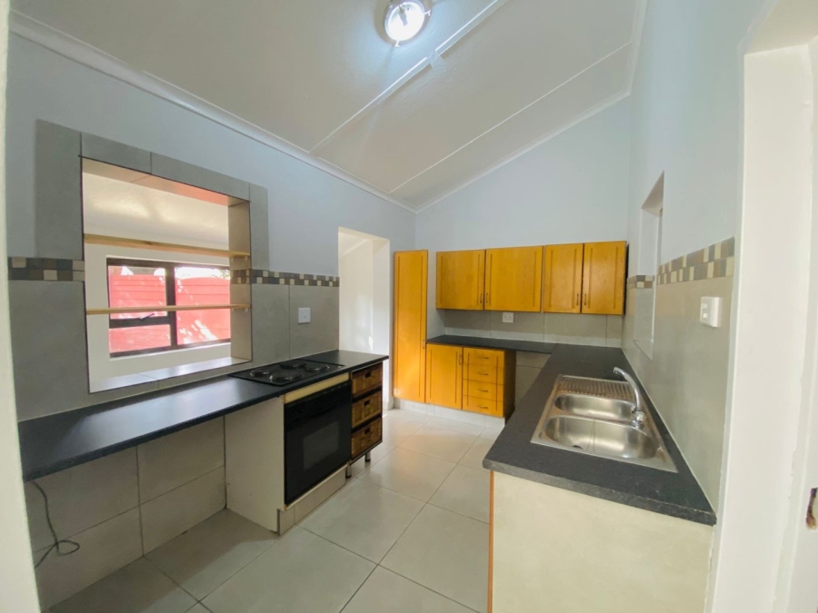 To Let 3 Bedroom Property for Rent in Impala Park Gauteng