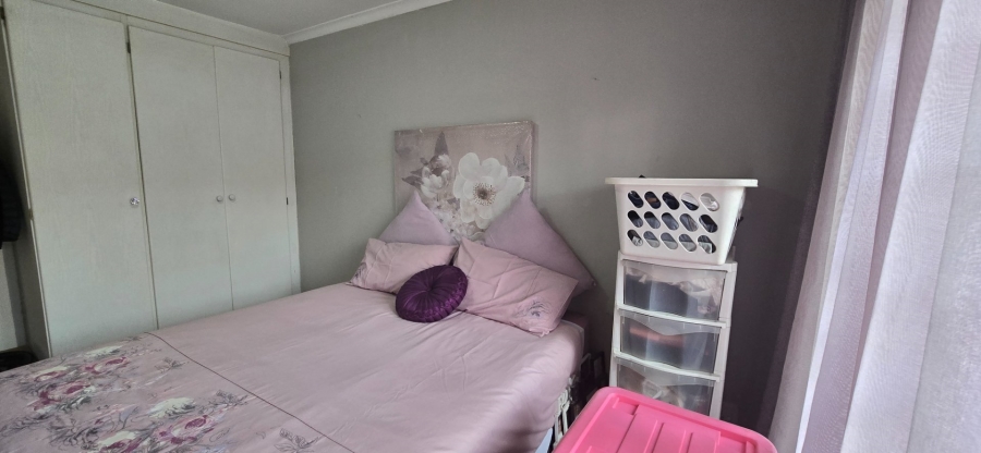 2 Bedroom Property for Sale in Magalieskruin Gauteng