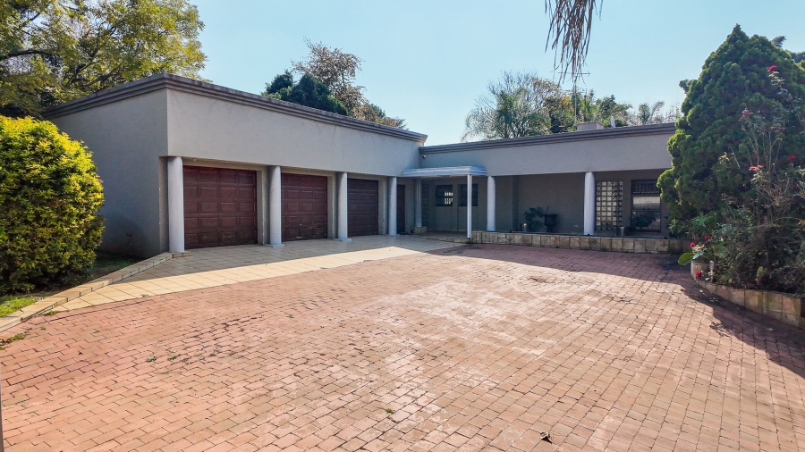 5 Bedroom Property for Sale in Atholl Gauteng