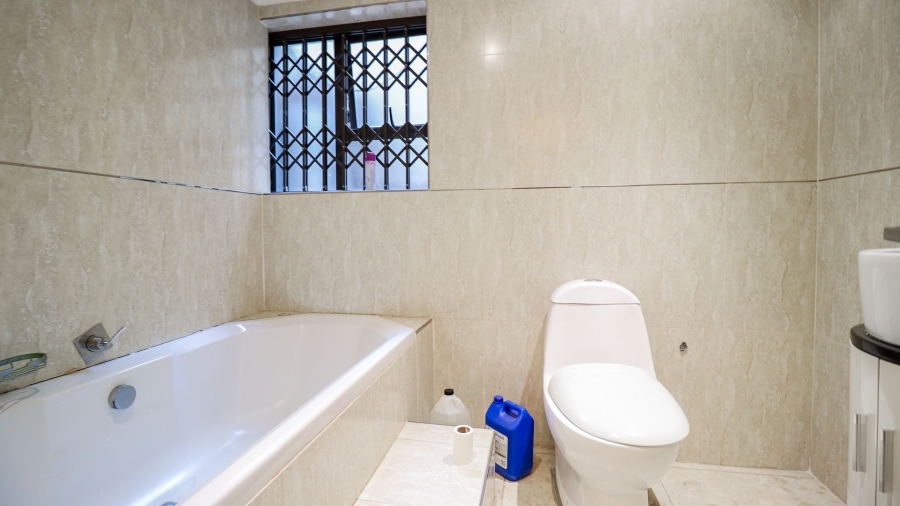 5 Bedroom Property for Sale in Atholl Gauteng