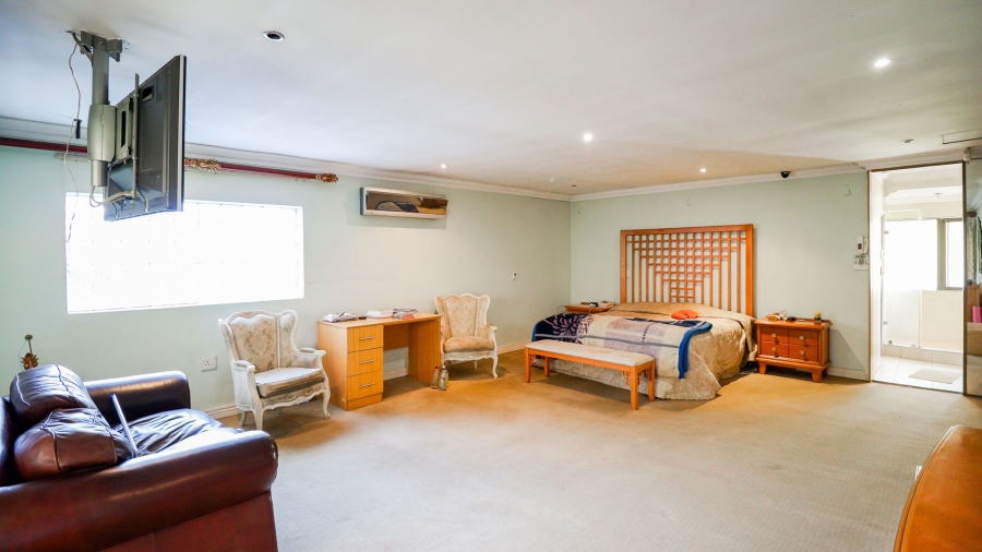 5 Bedroom Property for Sale in Atholl Gauteng