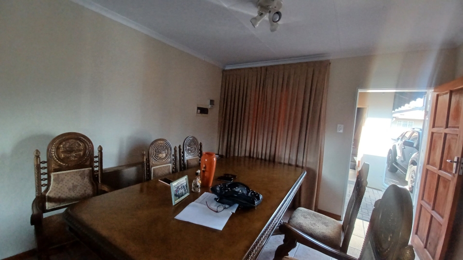2 Bedroom Property for Sale in Montana Gauteng