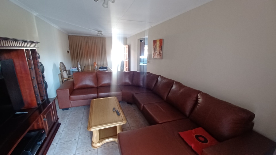 2 Bedroom Property for Sale in Montana Gauteng