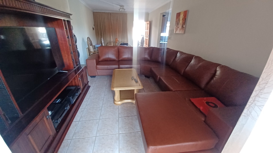 2 Bedroom Property for Sale in Montana Gauteng