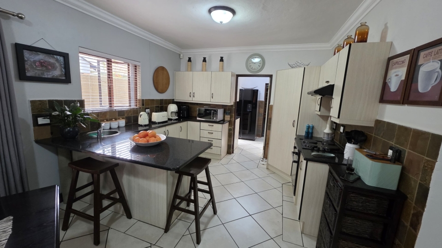 3 Bedroom Property for Sale in Bougainvillea Estate Gauteng