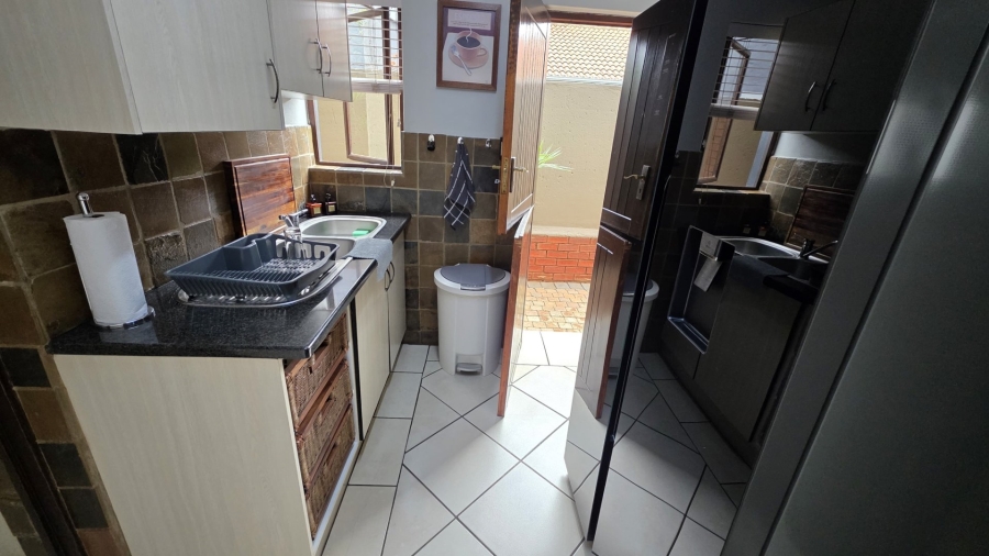 3 Bedroom Property for Sale in Bougainvillea Estate Gauteng