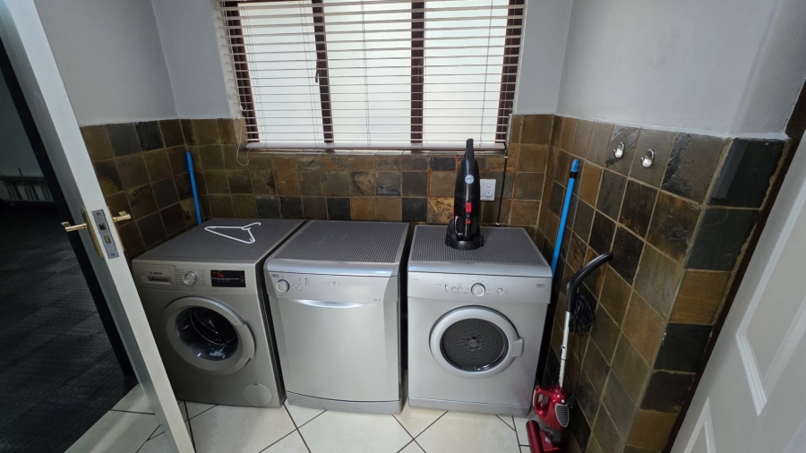 3 Bedroom Property for Sale in Bougainvillea Estate Gauteng