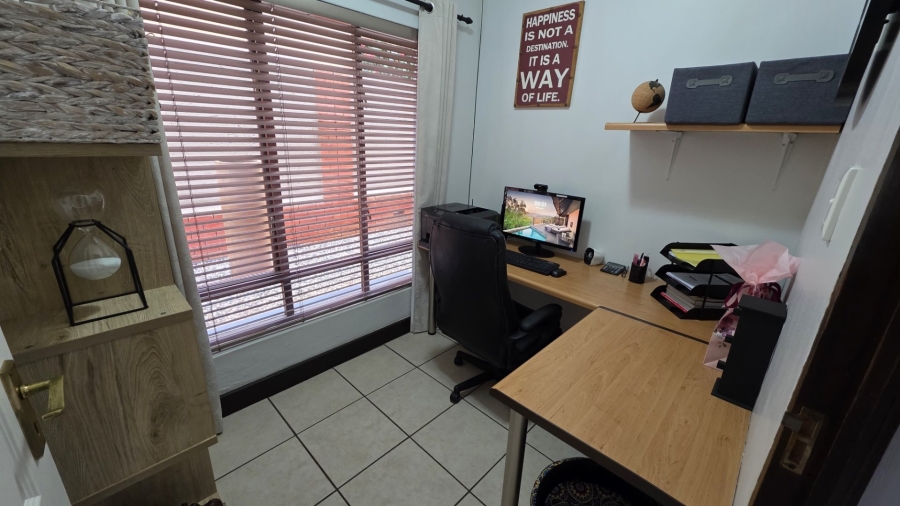 3 Bedroom Property for Sale in Bougainvillea Estate Gauteng