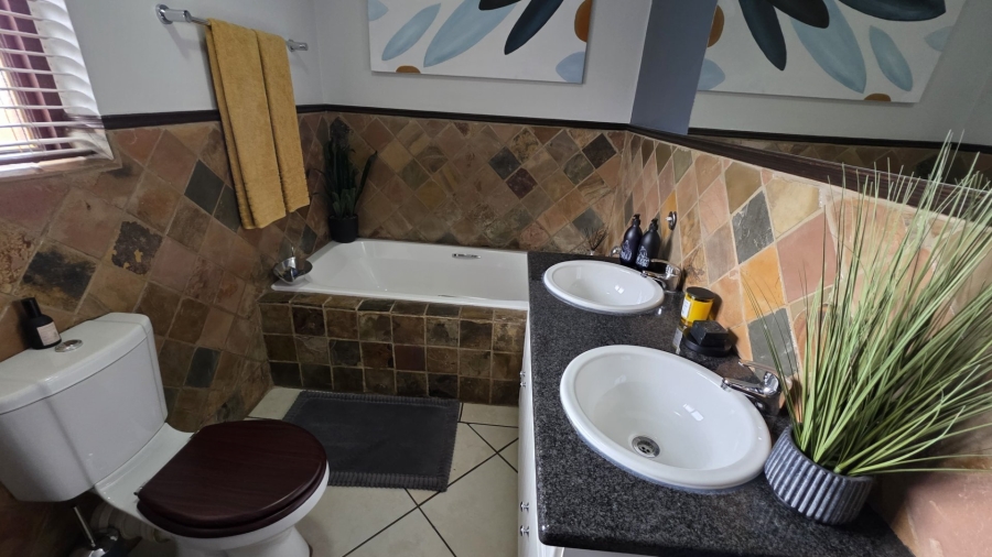 3 Bedroom Property for Sale in Bougainvillea Estate Gauteng