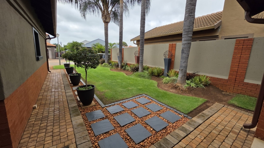 3 Bedroom Property for Sale in Bougainvillea Estate Gauteng