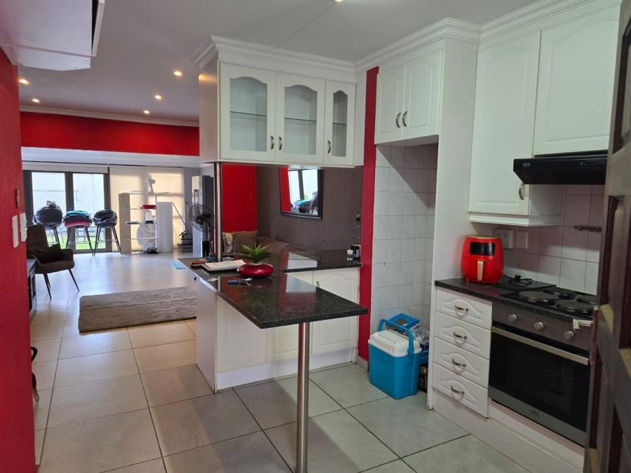 To Let 2 Bedroom Property for Rent in Bartlett Gauteng