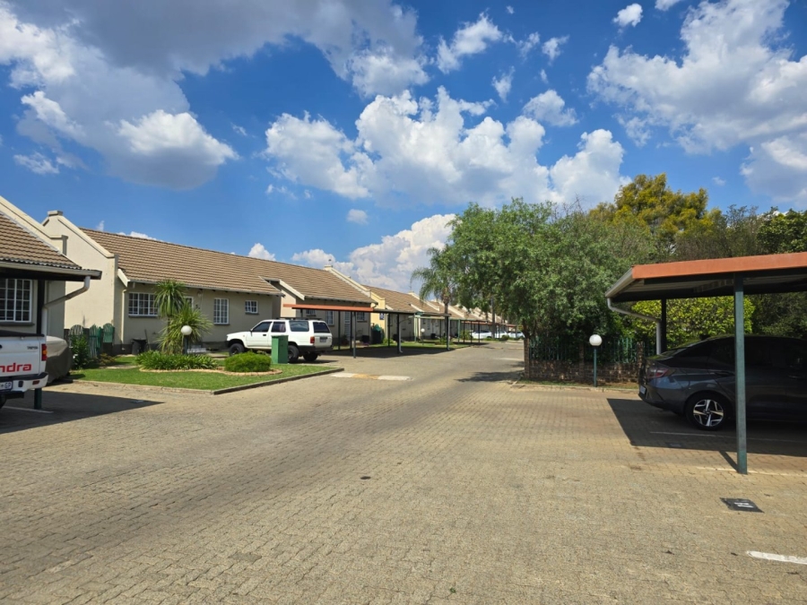 To Let 2 Bedroom Property for Rent in Bartlett Gauteng