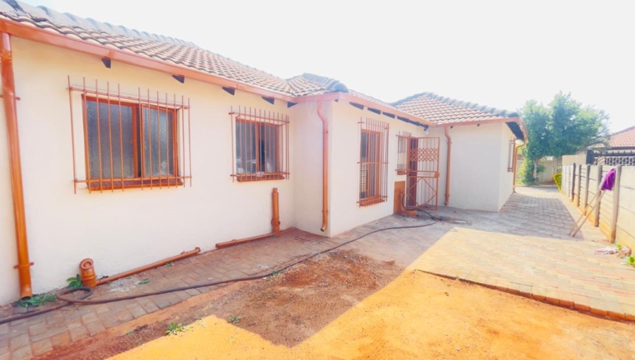 3 Bedroom Property for Sale in The Orchards Gauteng