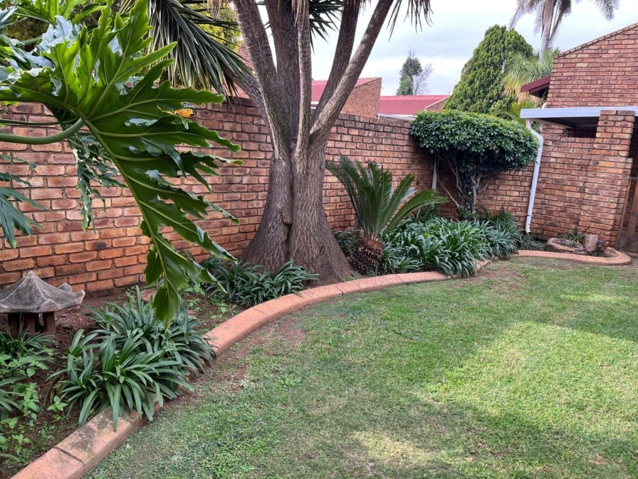  Bedroom Property for Sale in Birchleigh Gauteng