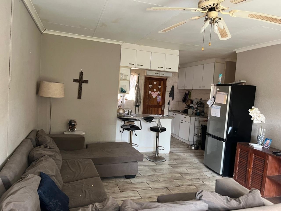  Bedroom Property for Sale in Birchleigh Gauteng