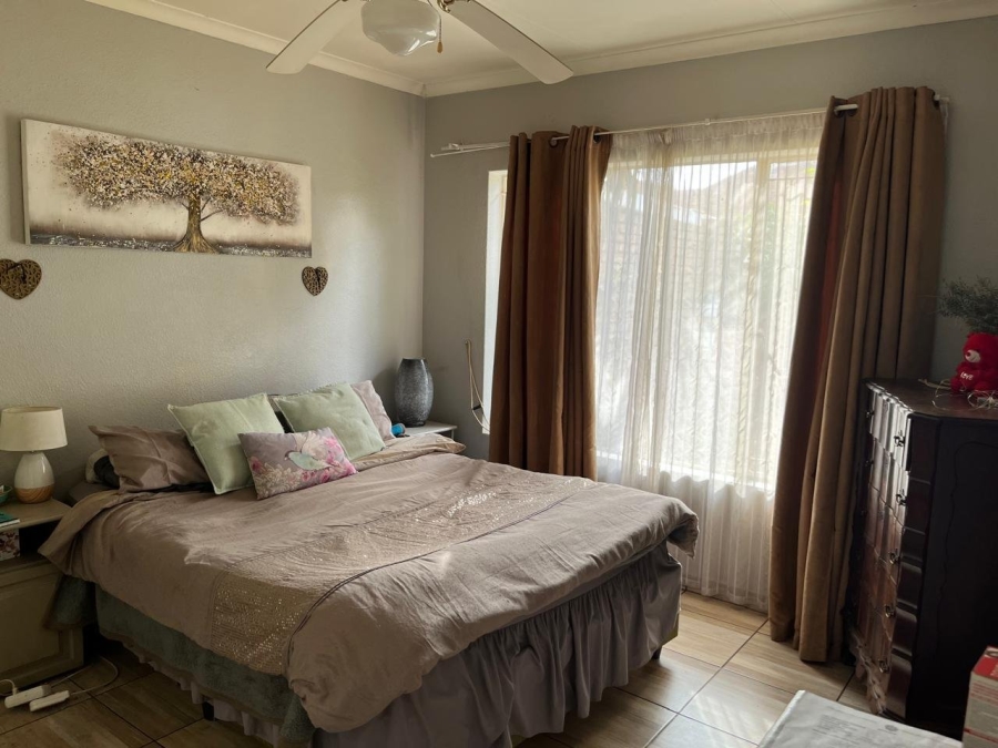  Bedroom Property for Sale in Birchleigh Gauteng