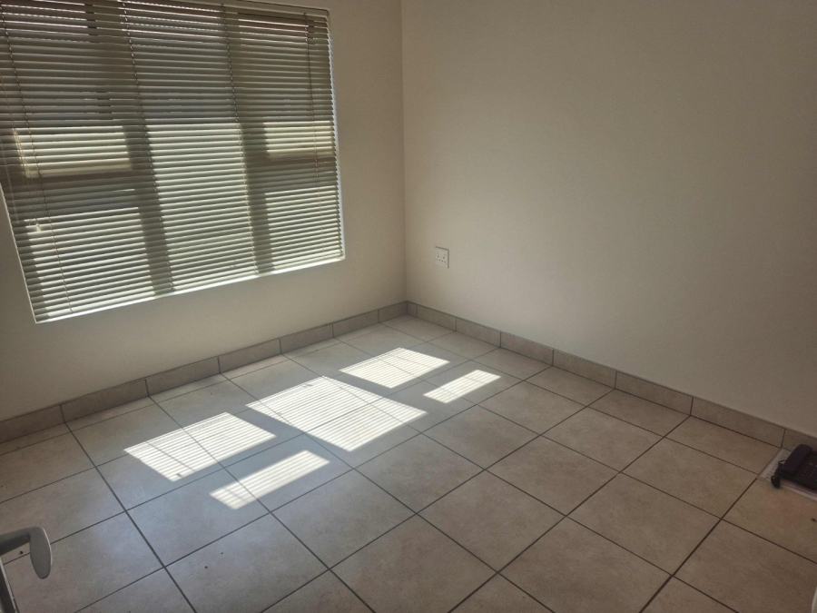 2 Bedroom Property for Sale in Montana Tuine Gauteng