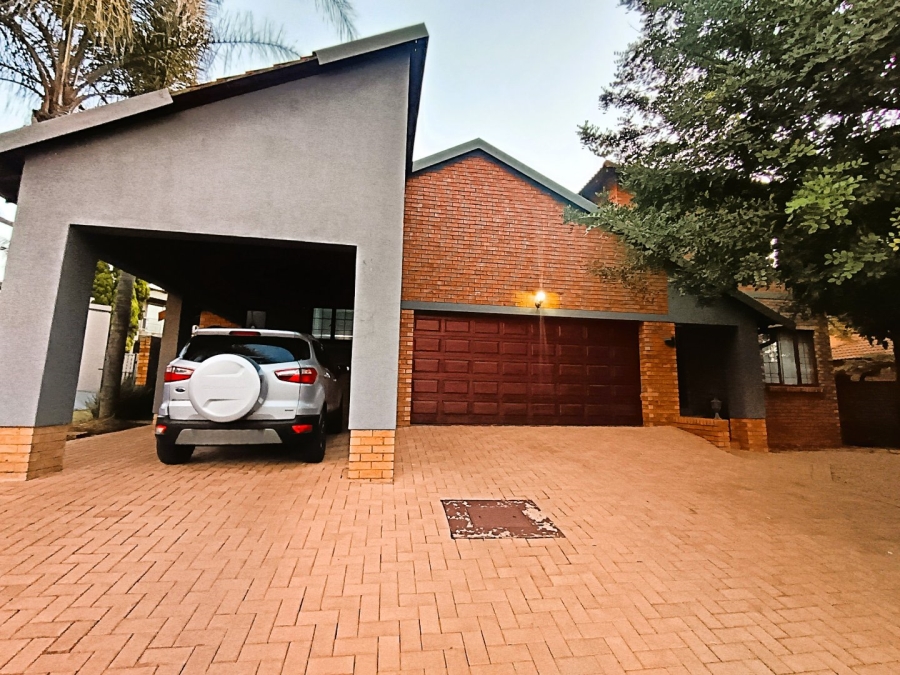 4 Bedroom Property for Sale in Eldo Manor Gauteng