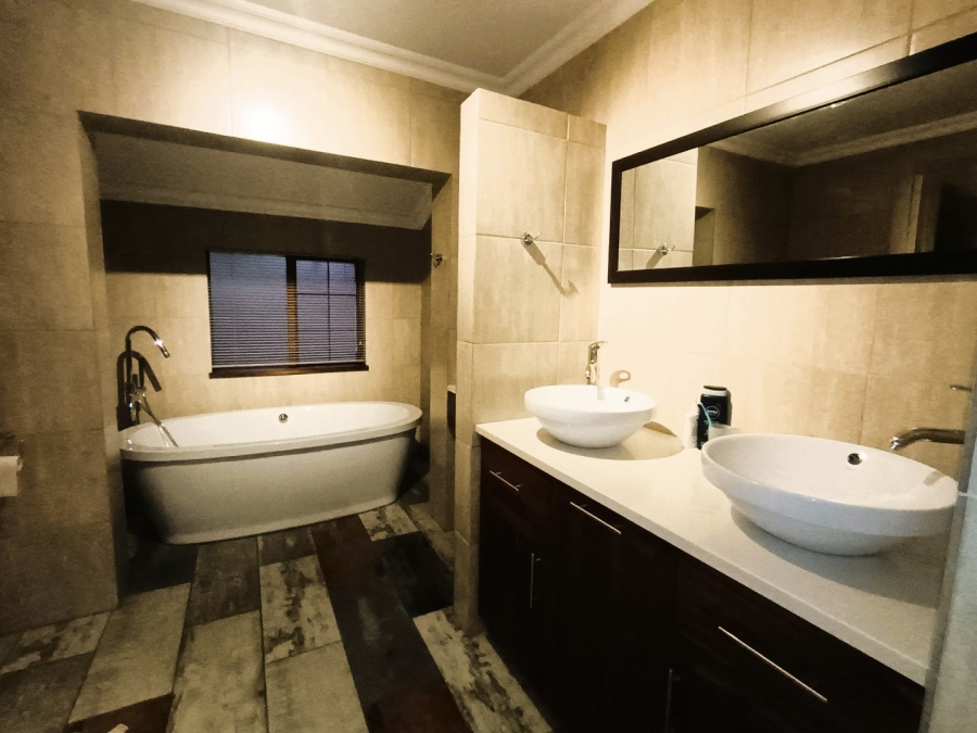 4 Bedroom Property for Sale in Eldo Manor Gauteng