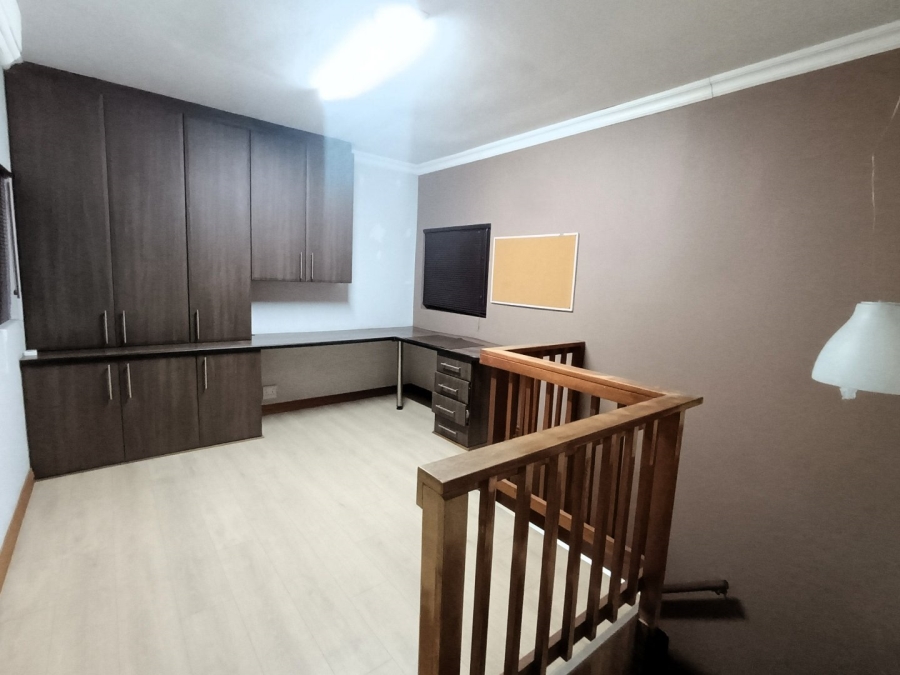 4 Bedroom Property for Sale in Eldo Manor Gauteng