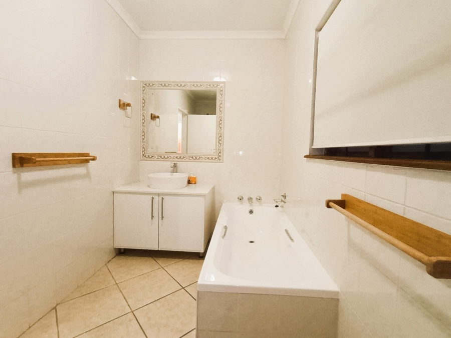 4 Bedroom Property for Sale in Eldo Manor Gauteng