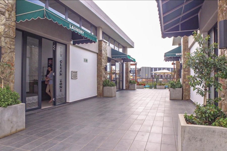 To Let 2 Bedroom Property for Rent in Longmeadow Gauteng