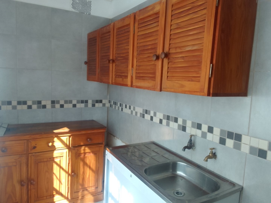 To Let 1 Bedroom Property for Rent in Wychwood Gauteng