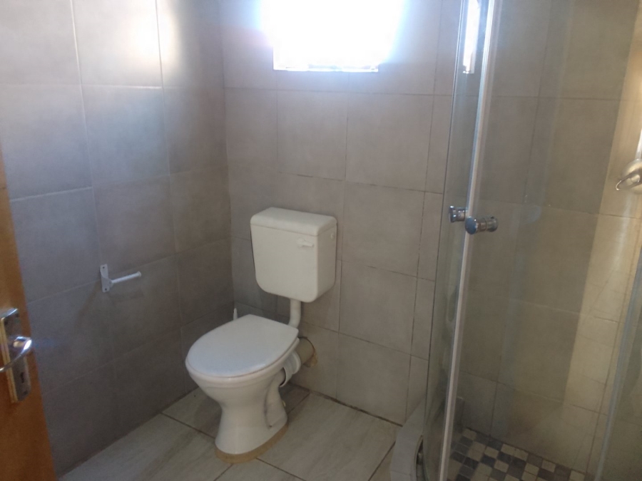 To Let 1 Bedroom Property for Rent in Wychwood Gauteng