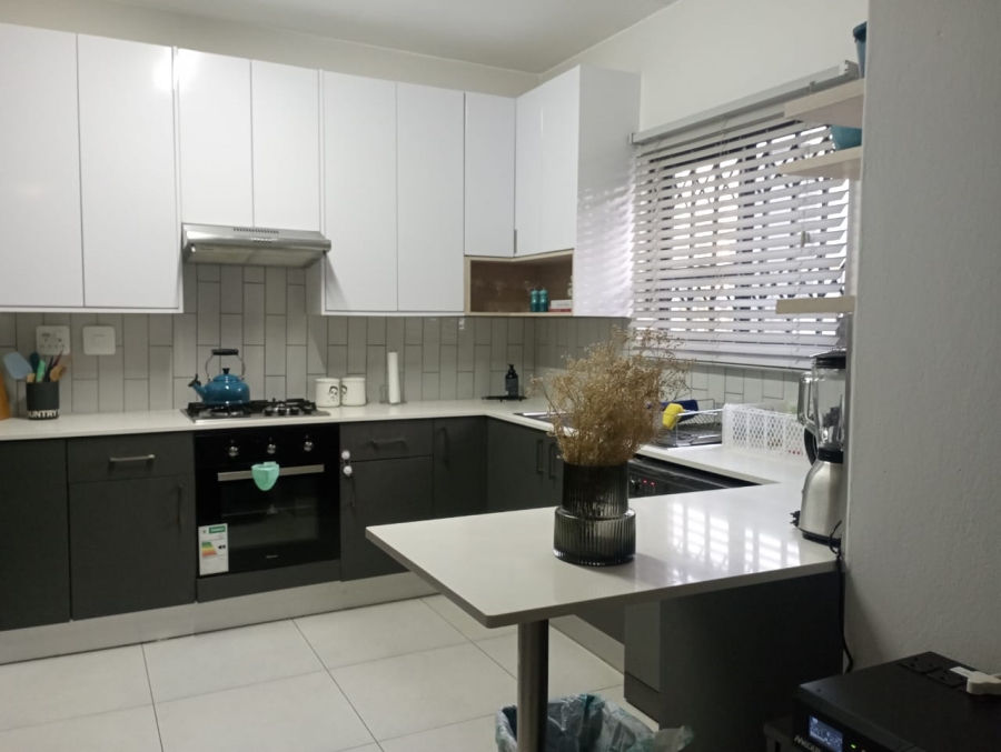 2 Bedroom Property for Sale in Pomona Gauteng