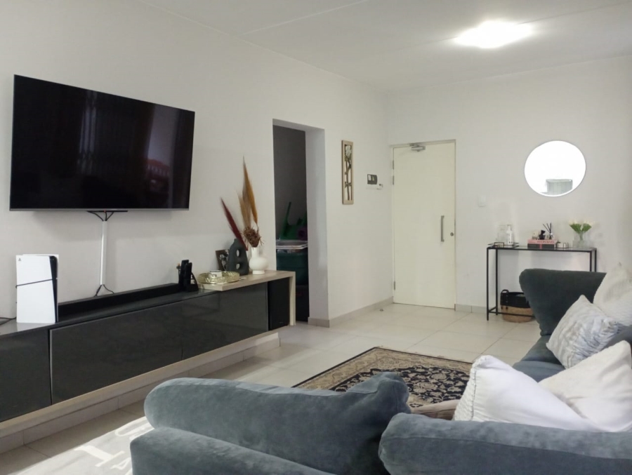2 Bedroom Property for Sale in Pomona Gauteng