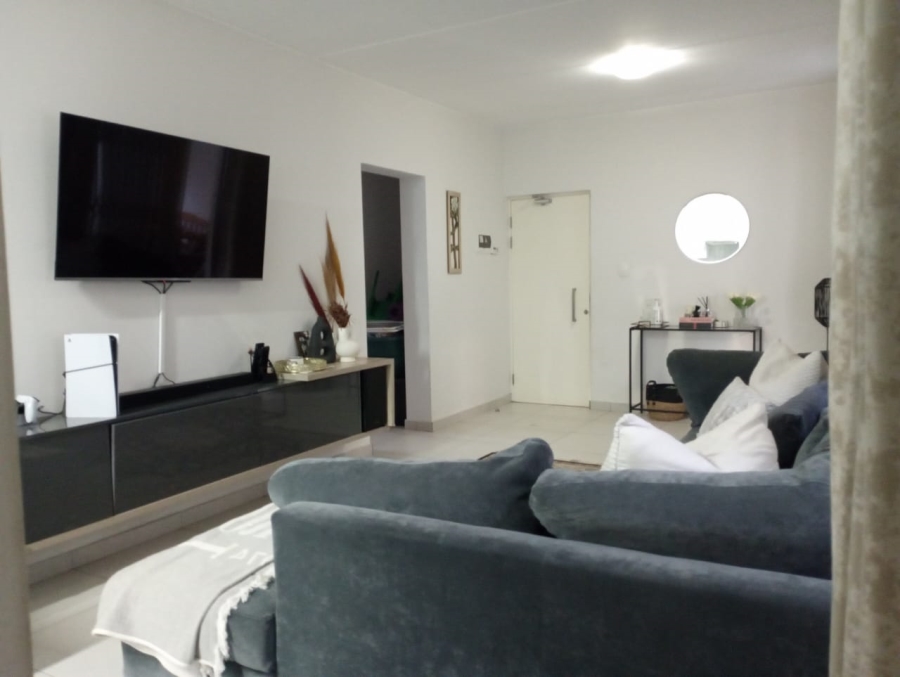 2 Bedroom Property for Sale in Pomona Gauteng