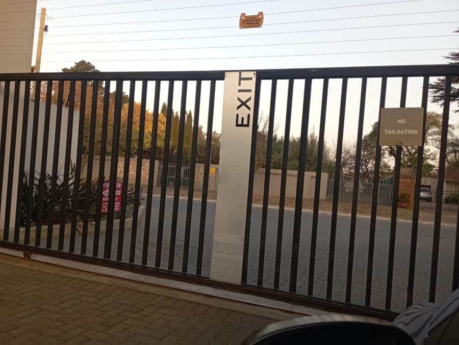 2 Bedroom Property for Sale in Pomona Gauteng