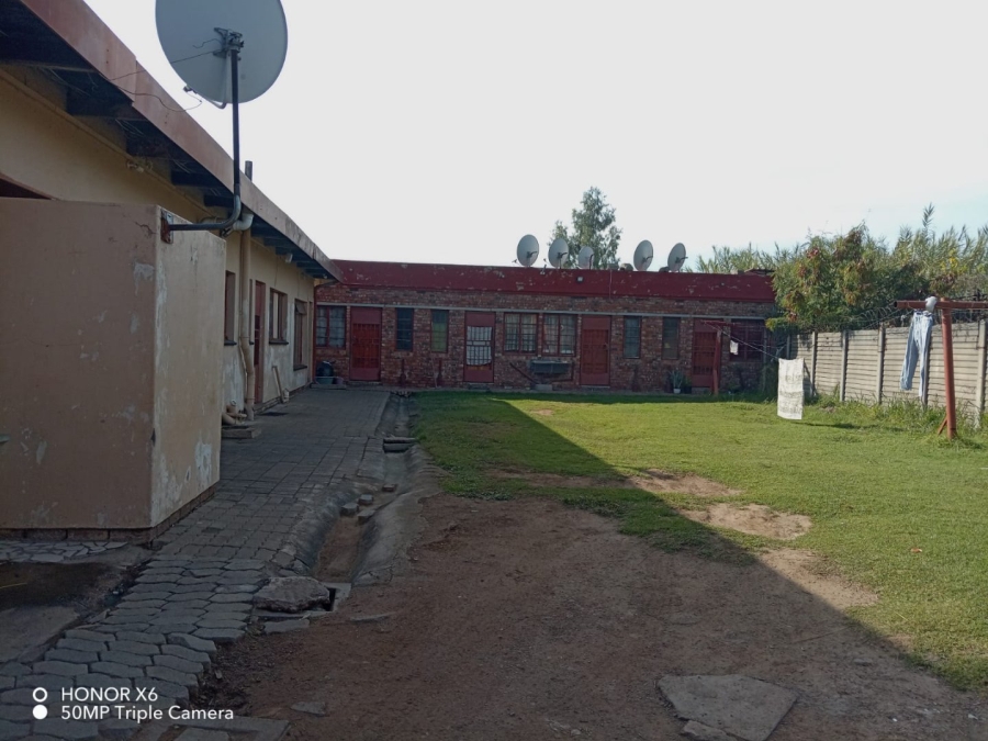  Bedroom Property for Sale in East Lynne Gauteng