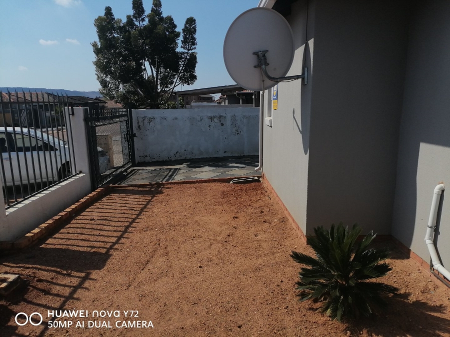 3 Bedroom Property for Sale in Lotus Gardens Gauteng