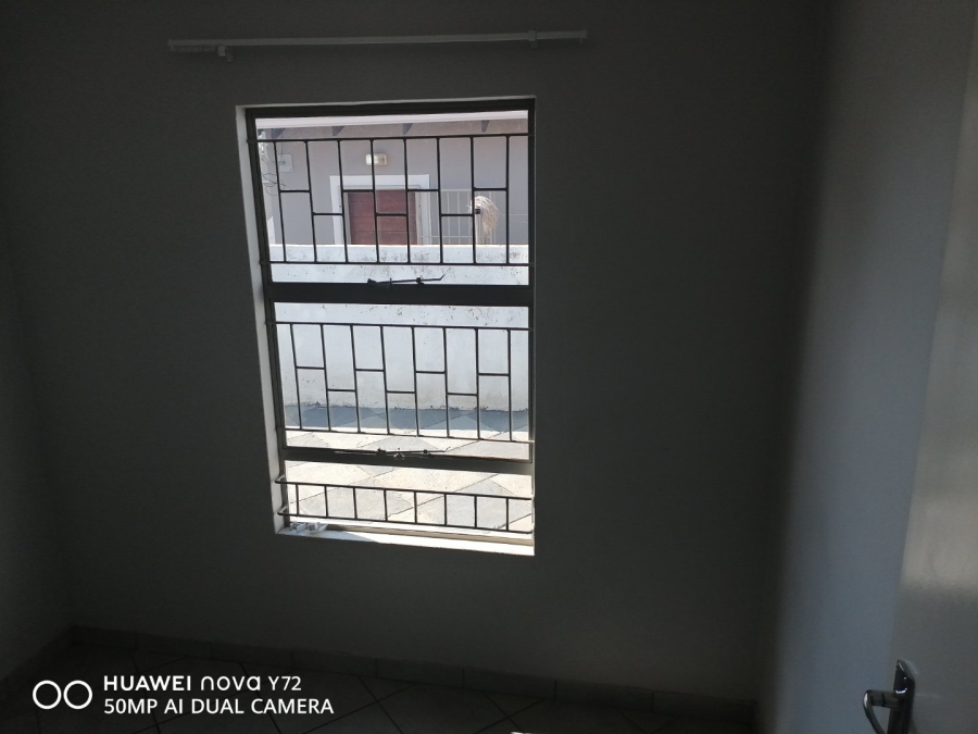 3 Bedroom Property for Sale in Lotus Gardens Gauteng