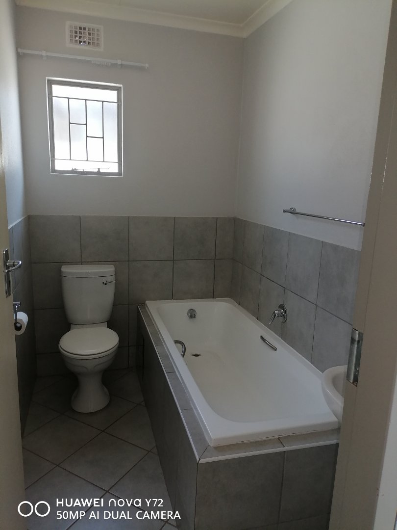 3 Bedroom Property for Sale in Lotus Gardens Gauteng