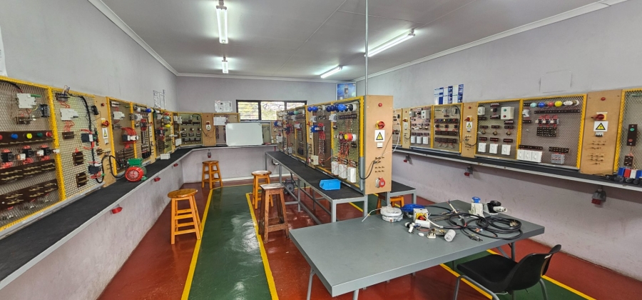  Bedroom Property for Sale in Three Rivers Gauteng
