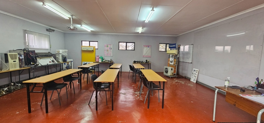  Bedroom Property for Sale in Three Rivers Gauteng