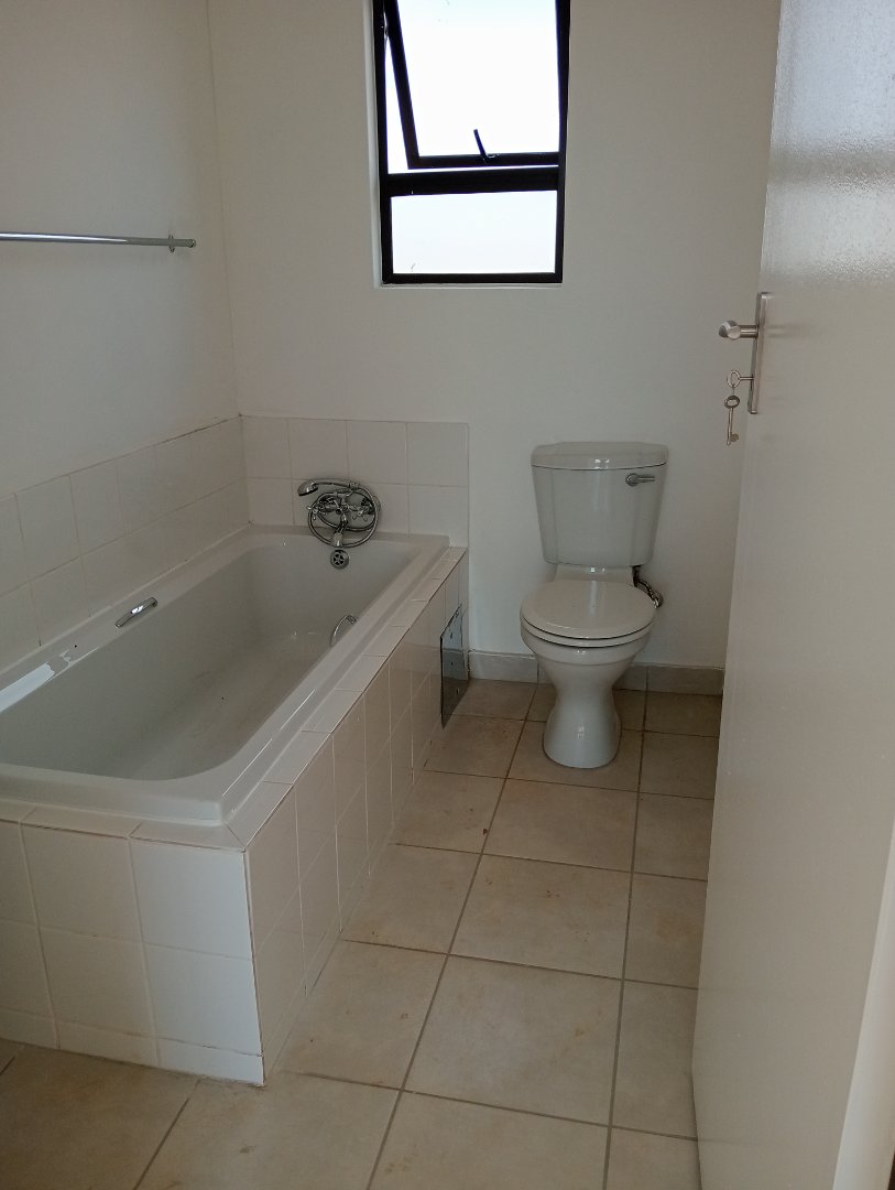 3 Bedroom Property for Sale in Crystal Park Gauteng