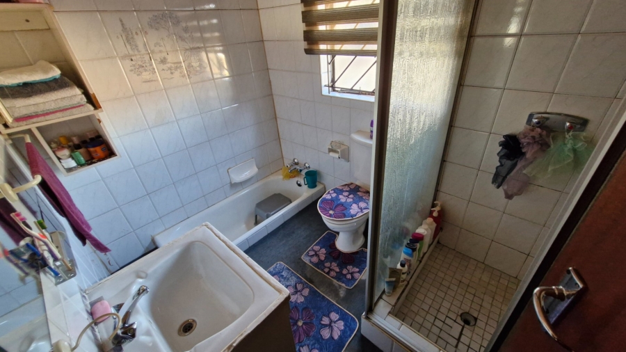2 Bedroom Property for Sale in Crosby Gauteng